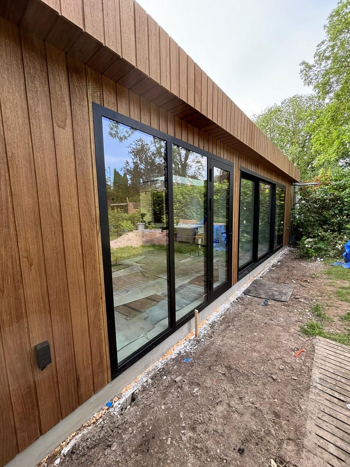 aanbouw laten plaatsen NK Bouwpartners